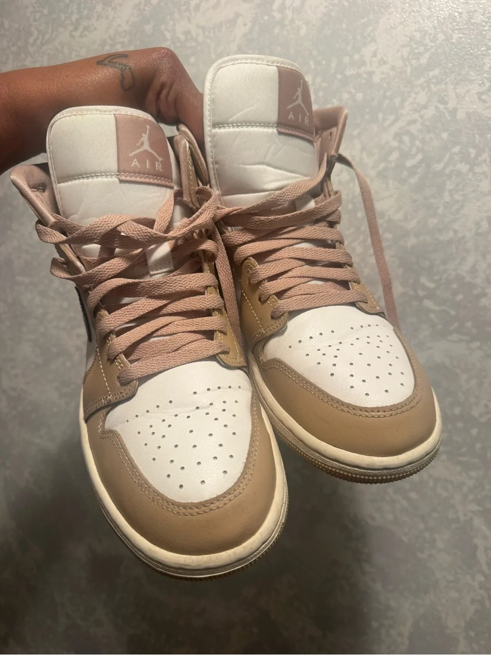 AIR JORDAN 1s (SIZE 8.5 MENS)